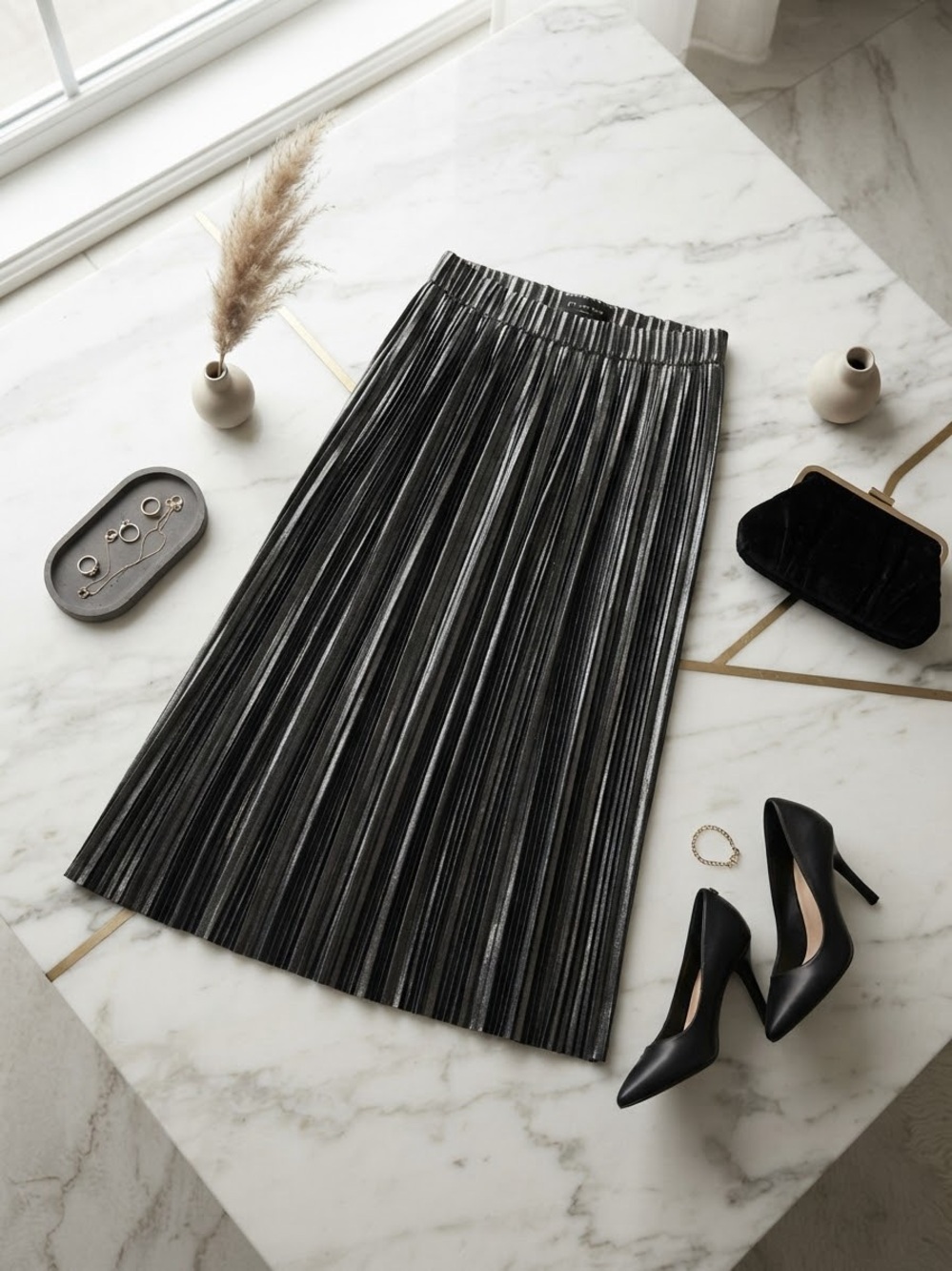 JDY Jacqueline de Yong Metallic Pleated Midi Skirt Silver Shimmer Gray Size L